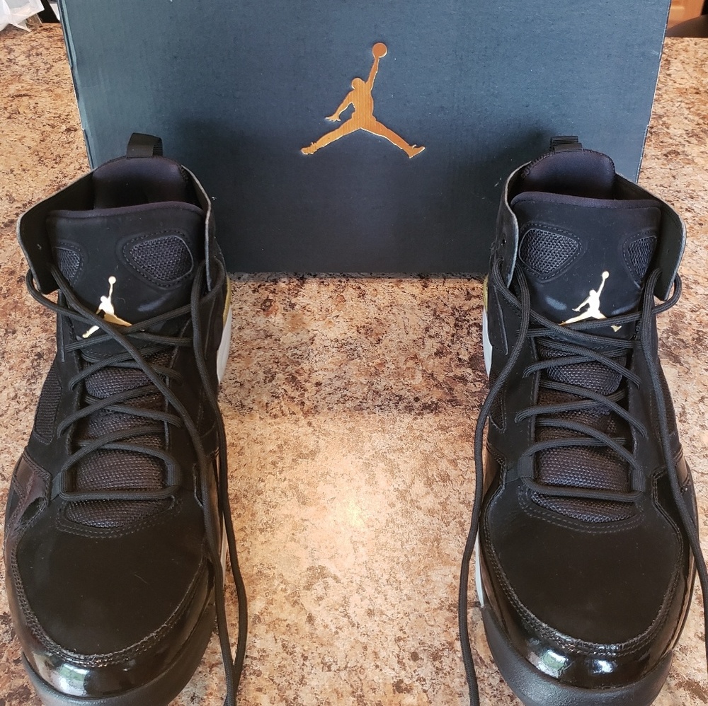Men's Jordan FLTCLB '91 size 11